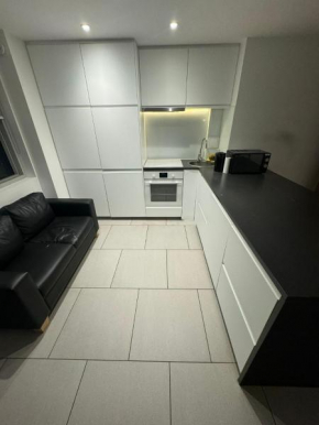 Two bed in Battersea 2